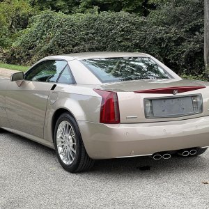 2008 Cadillac XLR Platinum Edition in Goldstream Metallic