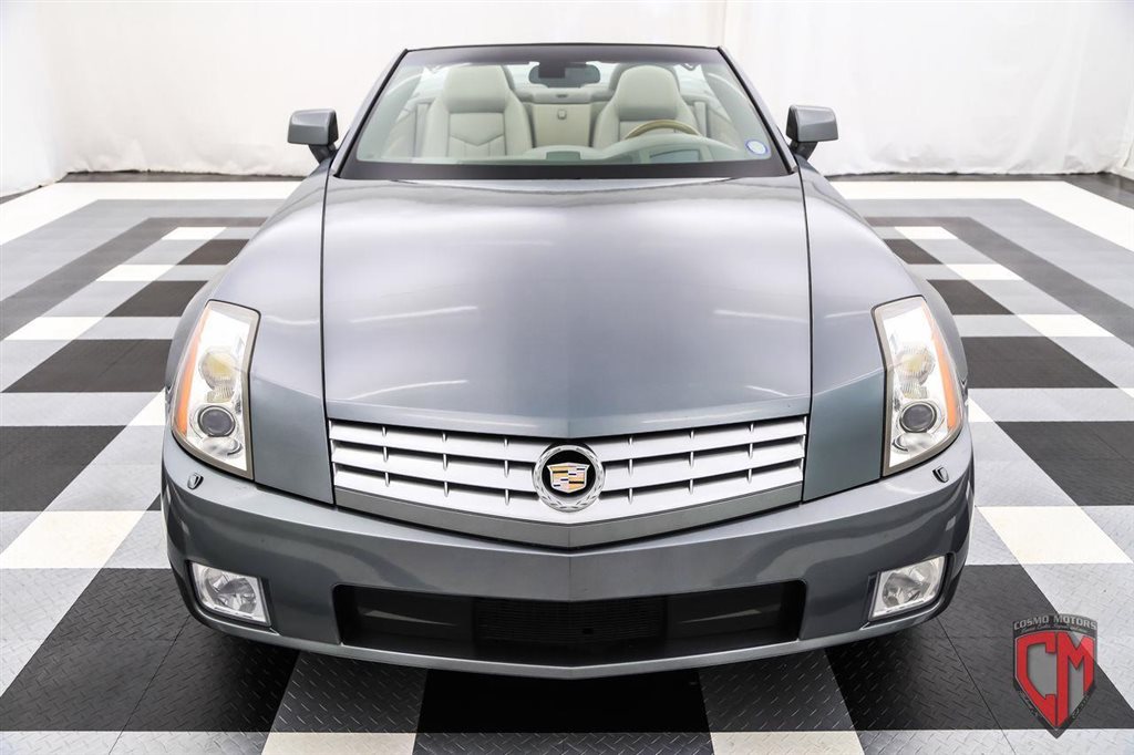 2004 Cadillac XLR - Thunder Gray