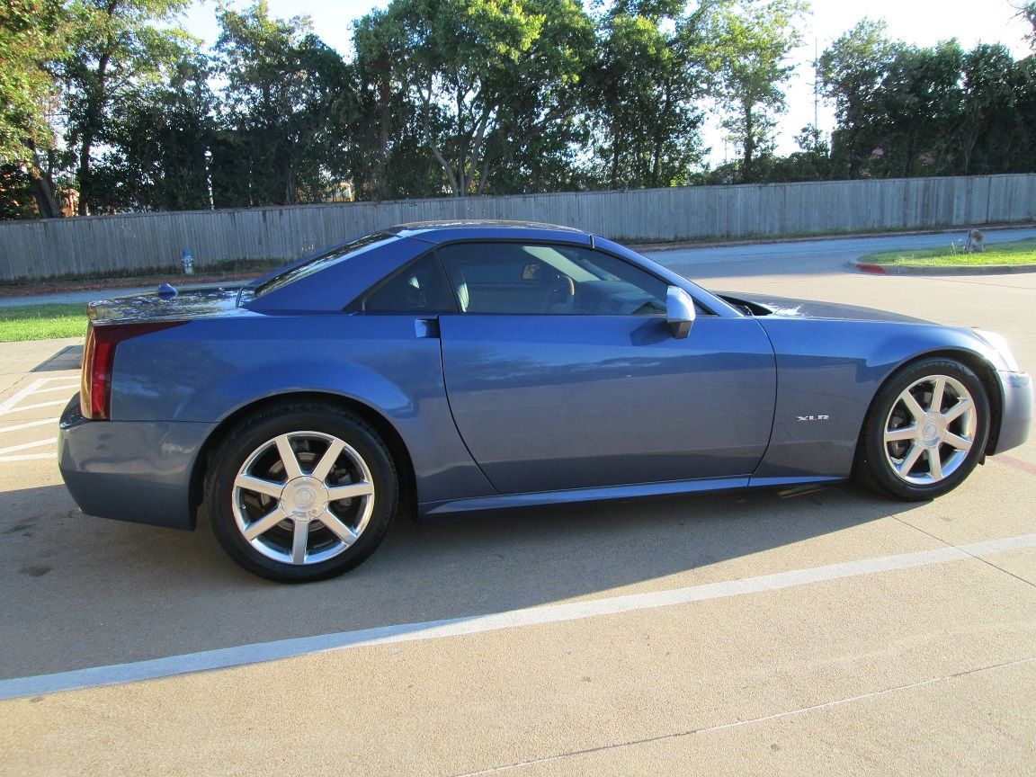 2005 Cadillac XLR - Blue Steel