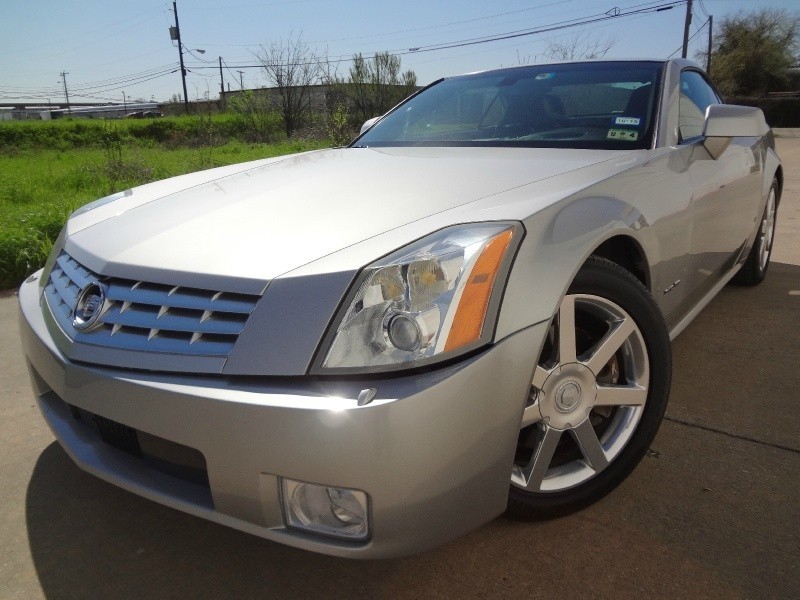 2007 Cadillac XLR - Light Platinum