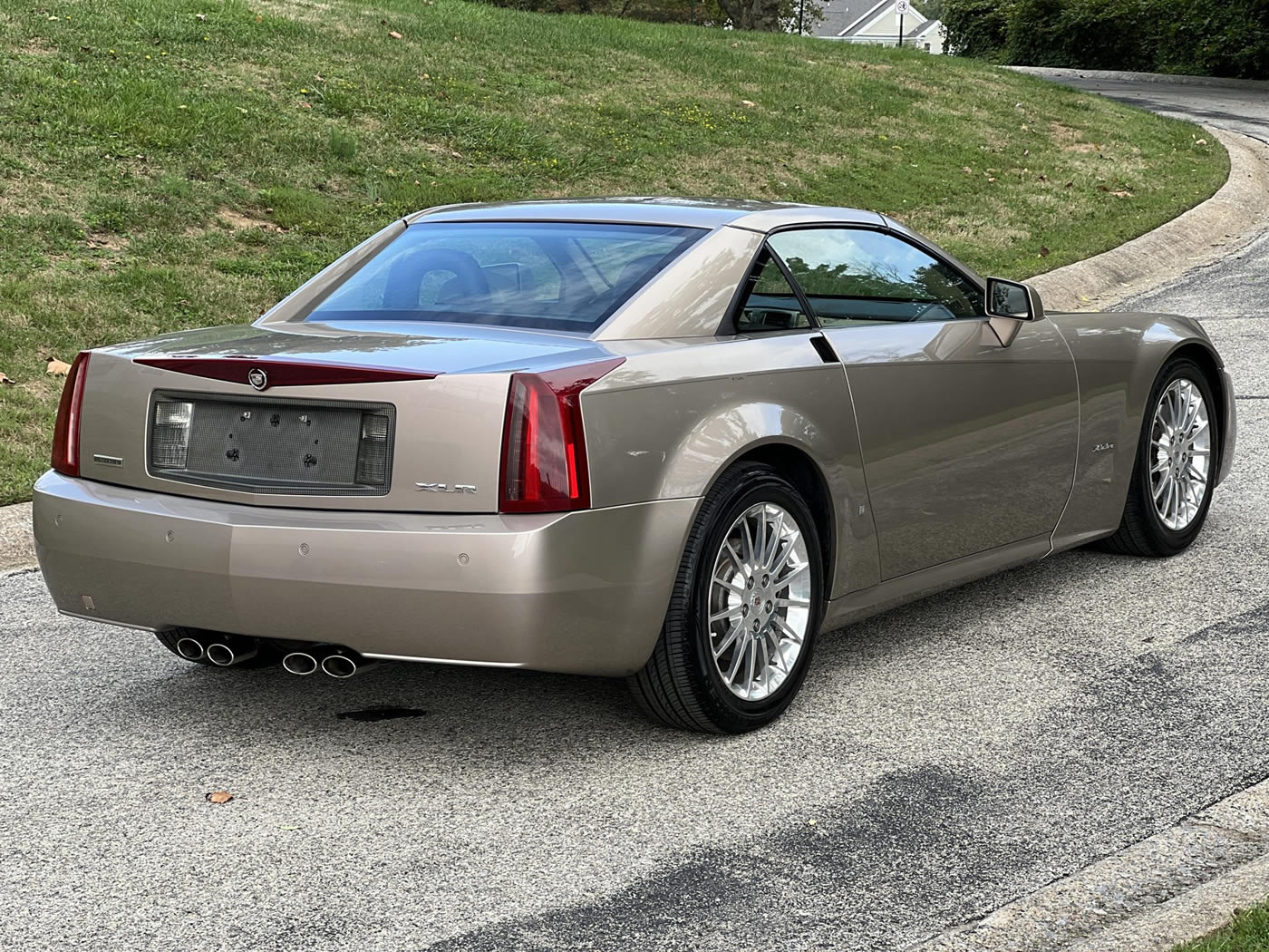 2008 Cadillac XLR Platinum Edition in Goldstream Metallic