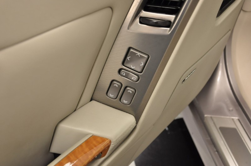 2005 Cadillac XLR in Satin Nickel