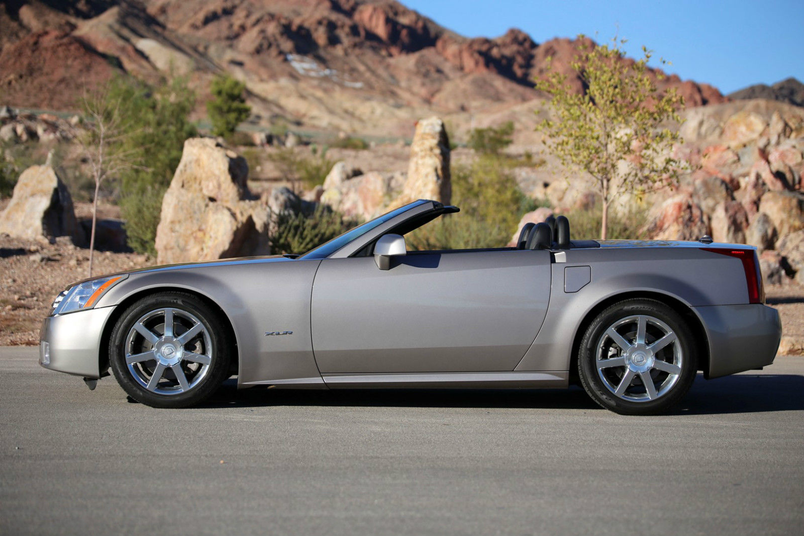 2005 Cadillac XLR - Satin Nickel