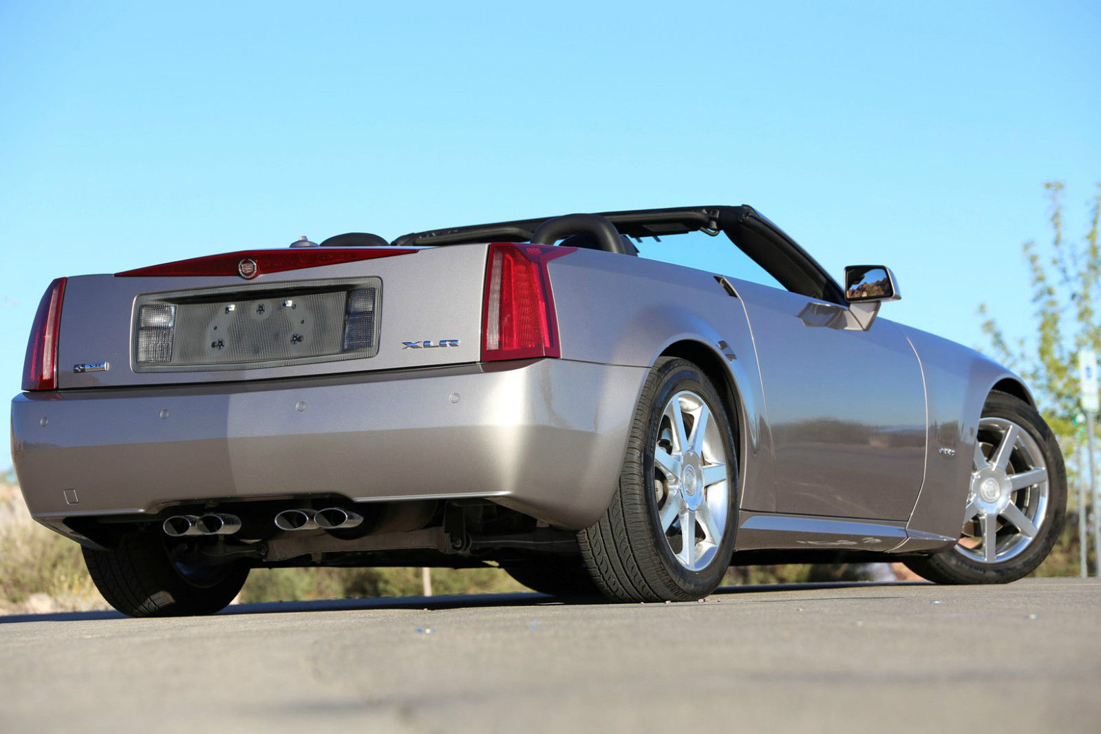 2005 Cadillac XLR - Satin Nickel